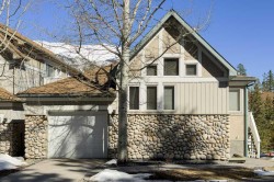 49-127 Carey  Canmore, AB T1W 2R3