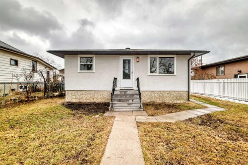 7634 21 Street SE Calgary, AB T2C 0V5
