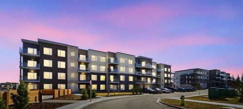 313-700 Shawnee Square Sw, Calgary, AB - Outdoor With Facade