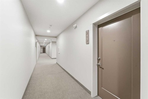 313-700 Shawnee Square Sw, Calgary, AB - Indoor Photo Showing Other Room
