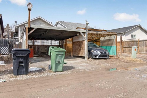 252 Erin Woods Drive Se, Calgary, AB - Outdoor With Exterior