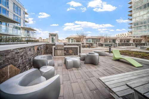 604-519 Riverfront Avenue Se, Calgary, AB - Outdoor With Deck Patio Veranda