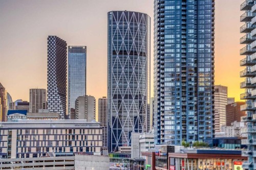 604-519 Riverfront Avenue Se, Calgary, AB - Outdoor With Facade