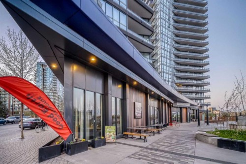 604-519 Riverfront Avenue Se, Calgary, AB - Outdoor With Balcony