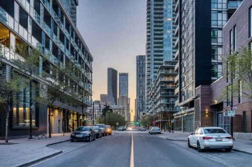 604-519 Riverfront Avenue Se, Calgary, AB - Outdoor With Facade