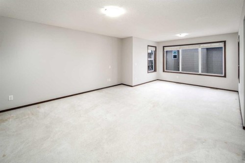 47 Pantego Avenue Nw, Calgary, AB - Indoor Photo Showing Other Room