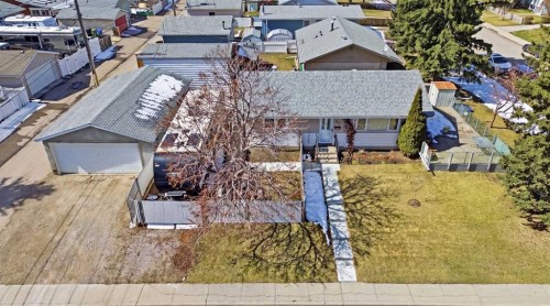 827 Forlee Drive Se, Calgary, AB - Outdoor