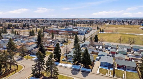 827 Forlee Drive Se, Calgary, AB - Outdoor With View