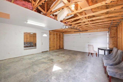 24 Martindale Drive Ne, Calgary, AB - Indoor Photo Showing Garage