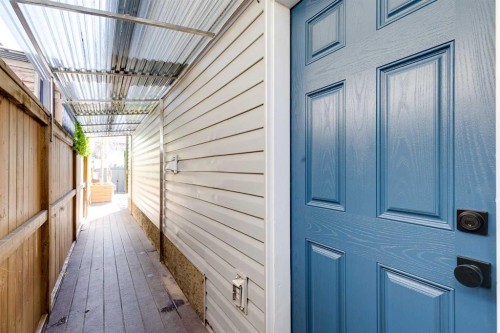 24 Elgin Meadows Manor Se, Calgary, AB - Outdoor With Exterior