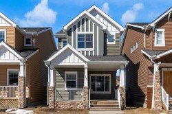 24 Royal Birch Park NW Calgary, AB T3G 0B8