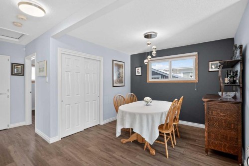 9519 3 Street Se, Calgary, AB - Indoor Photo Showing Dining Room