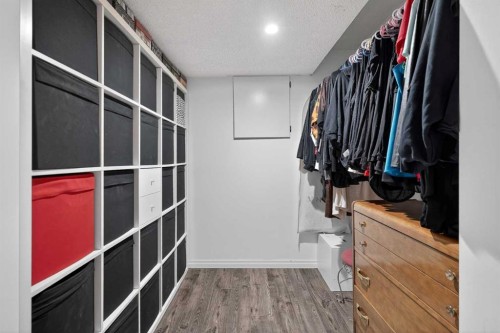 9519 3 Street Se, Calgary, AB - Indoor With Storage