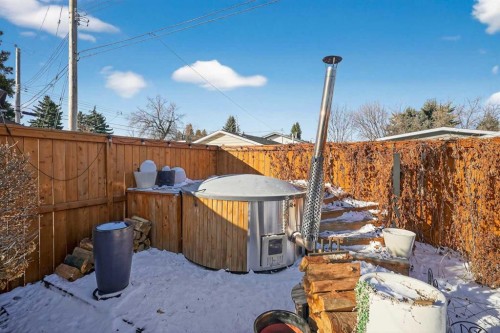9519 3 Street Se, Calgary, AB - Outdoor