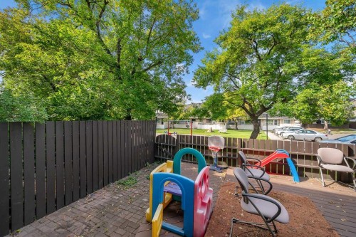 61-175 Manora Place Ne, Calgary, AB - Outdoor