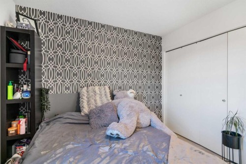 960 Walden Drive Se, Calgary, AB - Indoor