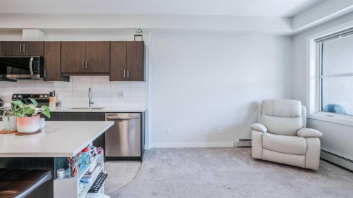 404-125 Wolf Hollow Crescent Se, Calgary, AB - Indoor Photo Showing Kitchen