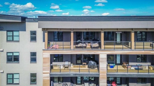 404-125 Wolf Hollow Crescent Se, Calgary, AB - Outdoor