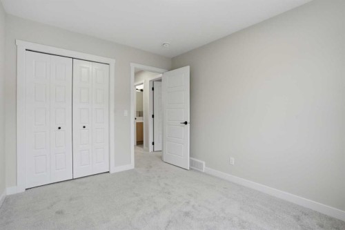 72 Buffaloberry Manor Se, Calgary, AB - Indoor