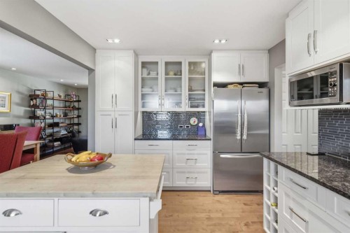 948 Canaveral Crescent Sw, Calgary, AB - Indoor Photo Showing Kitchen With Upgraded Kitchen