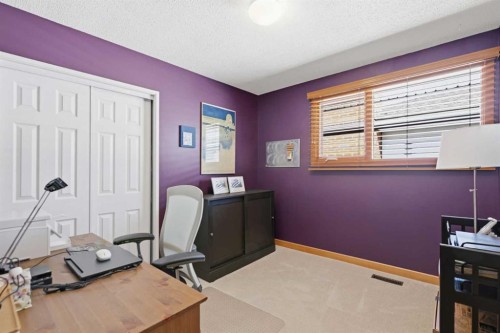 948 Canaveral Crescent Sw, Calgary, AB - Indoor