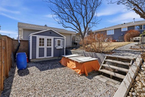 948 Canaveral Crescent Sw, Calgary, AB - Outdoor