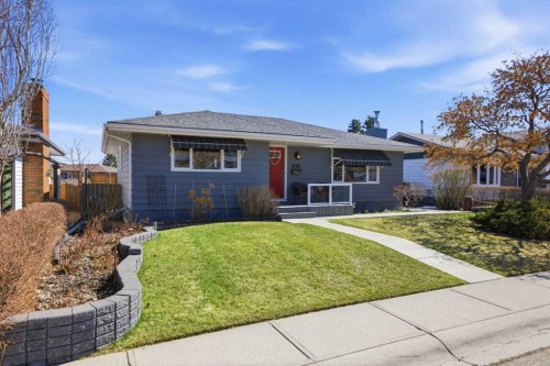 948 Canaveral Crescent Sw, Calgary, AB - Outdoor