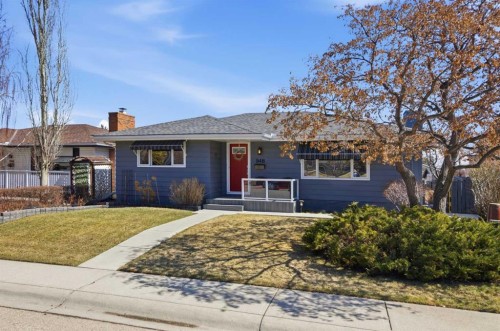 948 Canaveral Crescent Sw, Calgary, AB - Outdoor