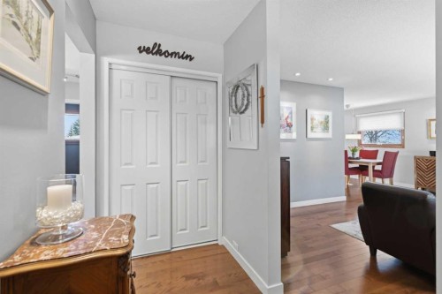 948 Canaveral Crescent Sw, Calgary, AB - Indoor Photo Showing Other Room