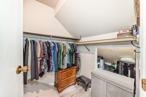 2-6503 Ranchview Drive Nw, Calgary, AB - Indoor With Storage