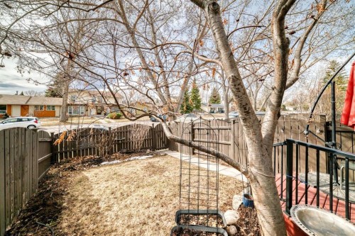 2-6503 Ranchview Drive Nw, Calgary, AB - Outdoor