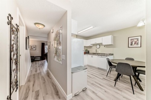 2-6503 Ranchview Drive Nw, Calgary, AB - Indoor
