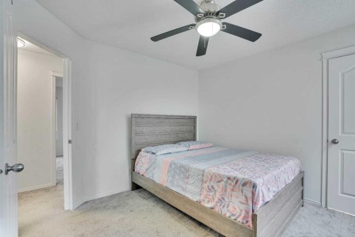 31 Skyview Shores Gardens Ne, Calgary, AB - Indoor Photo Showing Bedroom