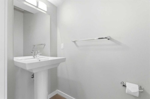 235 Copperstone Park Se, Calgary, AB - Indoor Photo Showing Bathroom