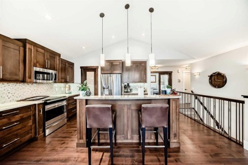 3 Cimarron Springs Circle, Okotoks, AB - Indoor Photo Showing Kitchen With Upgraded Kitchen