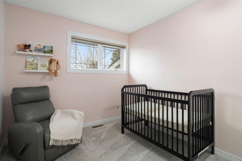 15 Mckinley Place Se, Calgary, AB 