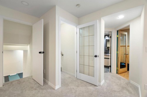 15 Mckinley Place Se, Calgary, AB 