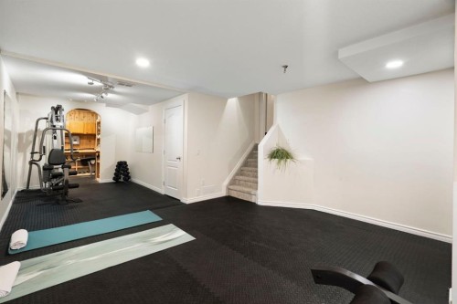 15 Mckinley Place Se, Calgary, AB 