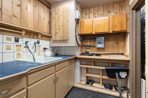 15 Mckinley Place Se, Calgary, AB 