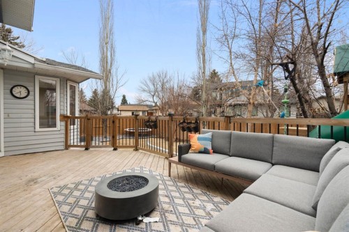 15 Mckinley Place Se, Calgary, AB 