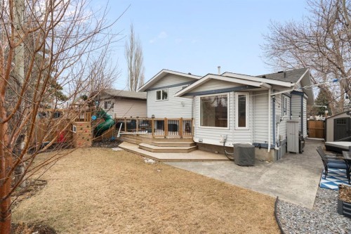 15 Mckinley Place Se, Calgary, AB 