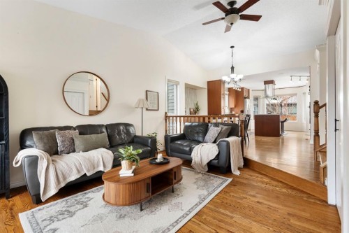 15 Mckinley Place Se, Calgary, AB 