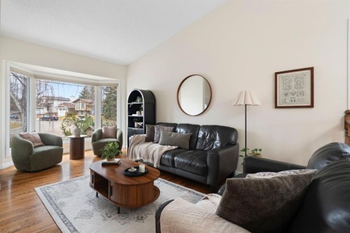 15 Mckinley Place Se, Calgary, AB 