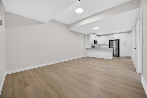 67 Versant Way Sw, Calgary, AB - Indoor