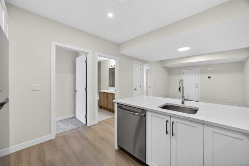 67 Versant Way Sw, Calgary, AB - Indoor Photo Showing Kitchen