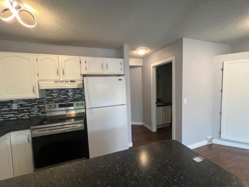123 Country Hills Villas Nw, Calgary, AB 