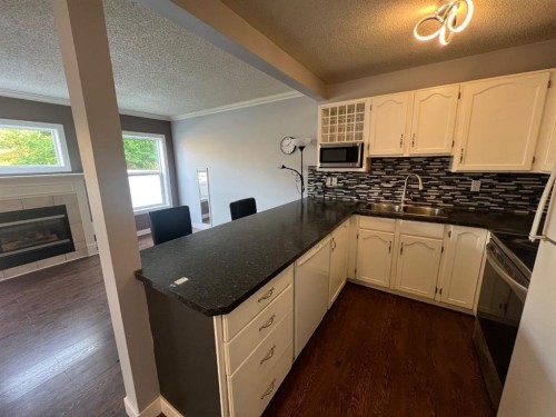 123 Country Hills Villas Nw, Calgary, AB 