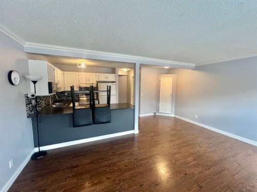 123 Country Hills Villas Nw, Calgary, AB 