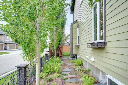 8 Legacy Terrace Se, Calgary, AB - Outdoor With Exterior