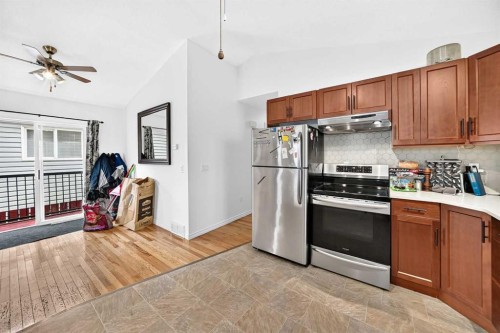 208 Erin Meadow Green Se, Calgary, AB 